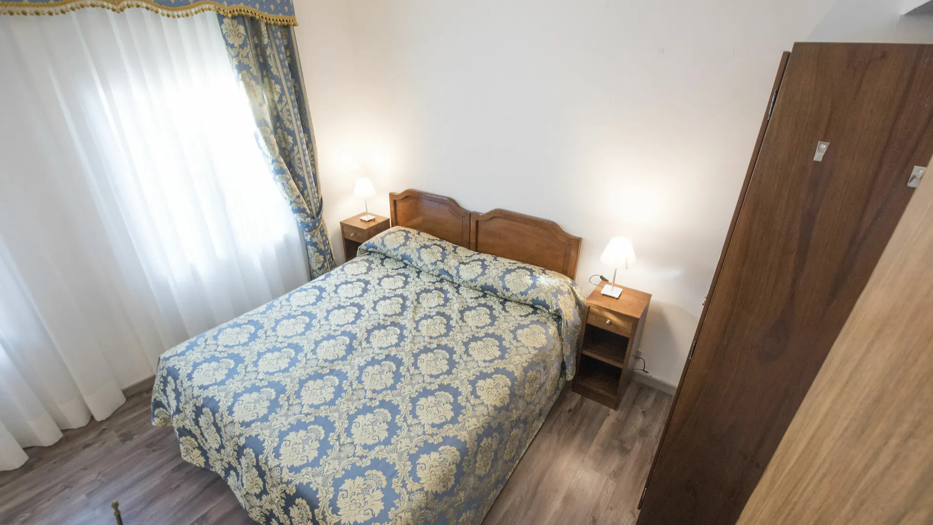 Hotel Albergo Casa Peron Venice