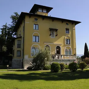 Callas 16 Apartment Sirmione